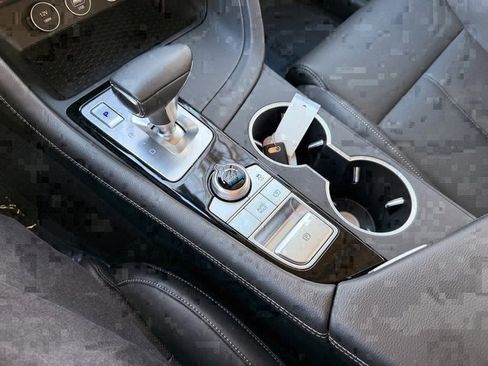 Used 2026 Genesis G70 2.5T image 28