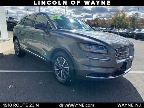 Certified 2022 Lincoln Nautilus AWD image 10