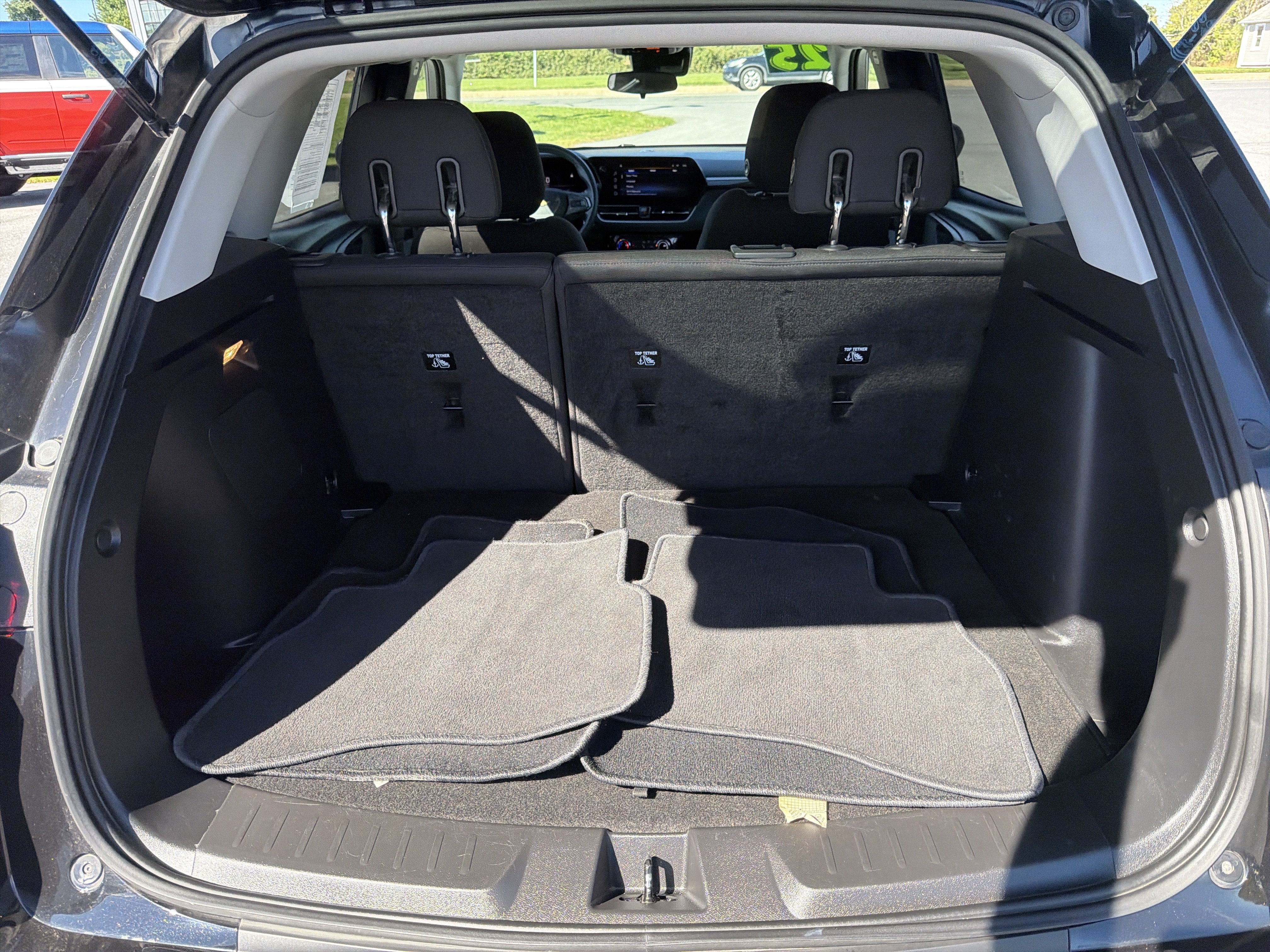 Used 2025 Chevrolet TrailBlazer LT AWD/4WD image 5