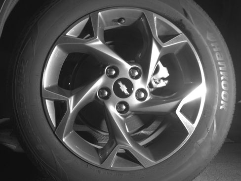 Used 2025 Chevrolet Trax LT FWD image 14