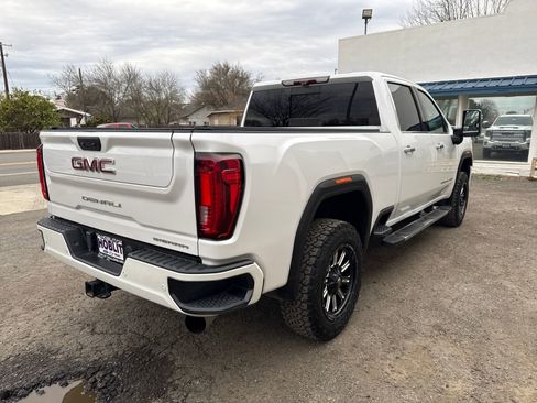 Used 2020 GMC Sierra 2500 Denali w/ Technology Package image 5
