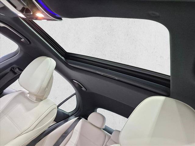 Used 2022 Mercedes-Benz C 300 Sedan image 15