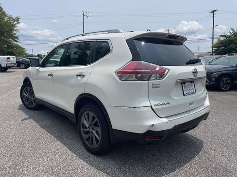 Used 2016 Nissan Rogue SL w/ SL Premium Package FWD image 5