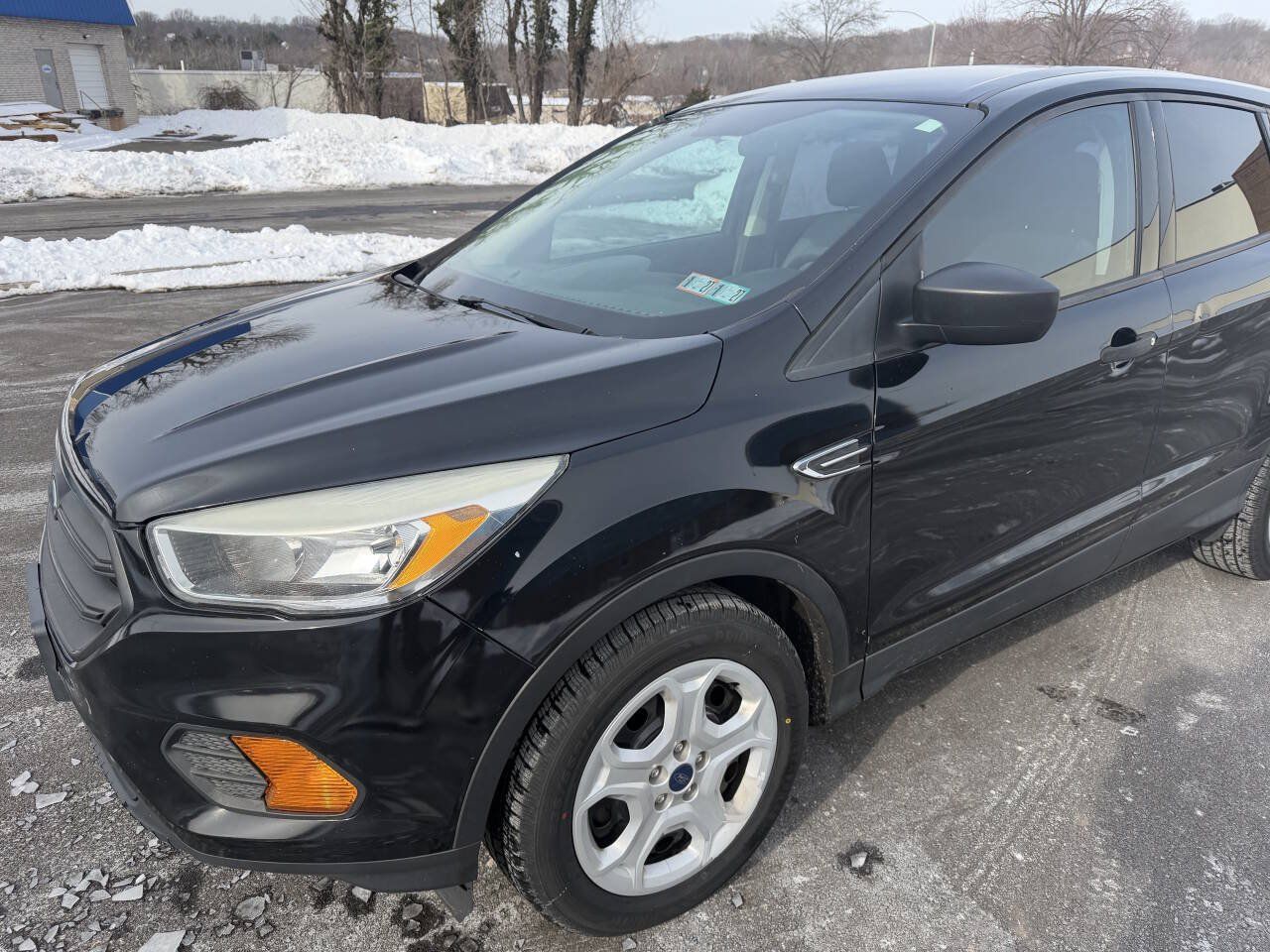 Used 2017 Ford Escape S FWD image 4