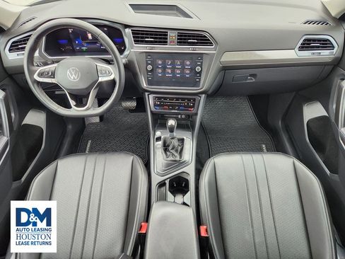 Used 2022 Volkswagen Tiguan SE FWD image 34