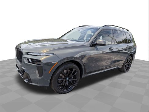 Used 2026 BMW X7 xDrive40i w/ M Sport Package AWD/4WD image 8