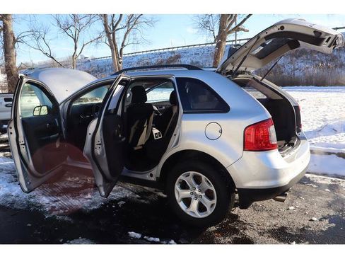 Used 2014 Ford Edge SEL image 16