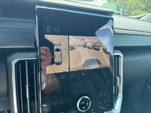 New 2026 GMC Acadia Elevation image 22