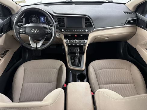 Used 2020 Hyundai Elantra Value Edition FWD image 16