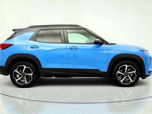 Used 2023 Chevrolet TrailBlazer RS w/ Sun and Liftgate Package FWD image 4
