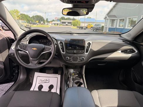 Used 2023 Chevrolet Malibu LT FWD image 13
