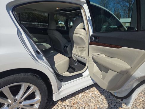 Used 2013 Subaru Legacy 3.6R Limited image 18