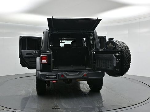Used 2021 Jeep Wrangler Unlimited Rubicon image 32