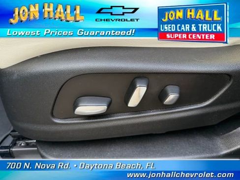 Used 2023 Cadillac XT6 Sport w/ Technology Package image 21