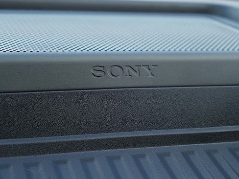 Used 2016 Ford F150 Lariat w/ Equipment Group 502A Luxury image 39