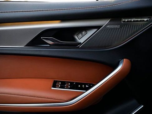 New 2026 Jaguar F-PACE R-Dynamic S image 20