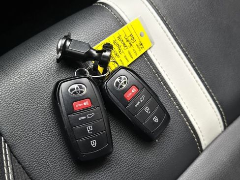 Used 2025 Toyota Camry SE w/ Multimedia Upgrade Package FWD image 18
