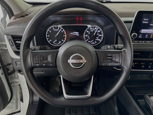 Used 2023 Nissan Rogue S AWD/4WD image 17
