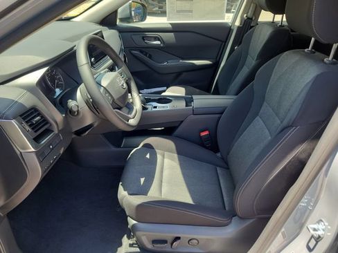 New 2026 Nissan Rogue SV FWD image 20