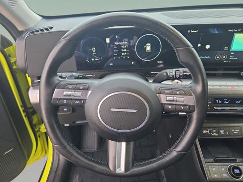 Used 2024 Hyundai Kona Limited image 12