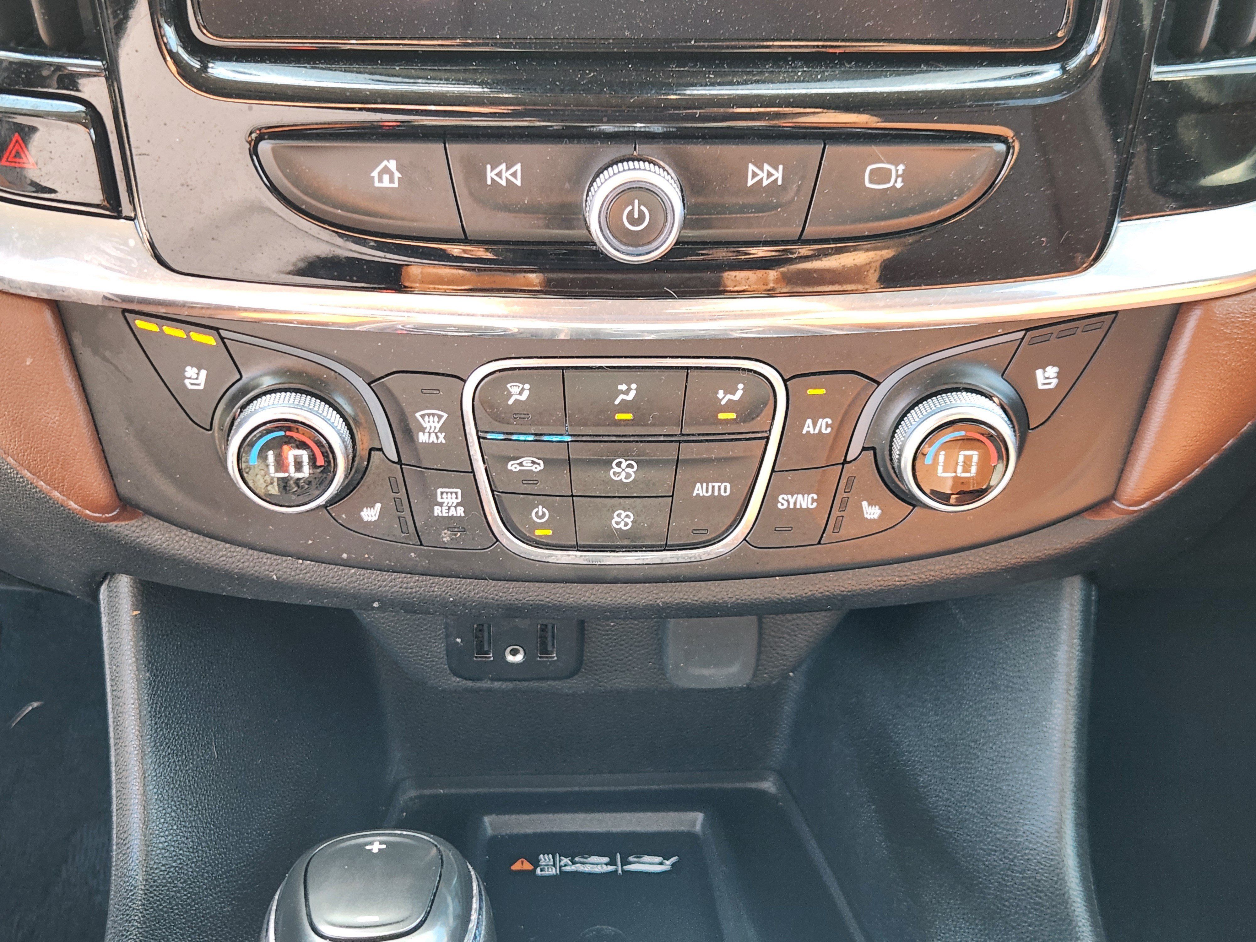 Used 2019 Chevrolet Traverse High Country AWD/4WD image 23