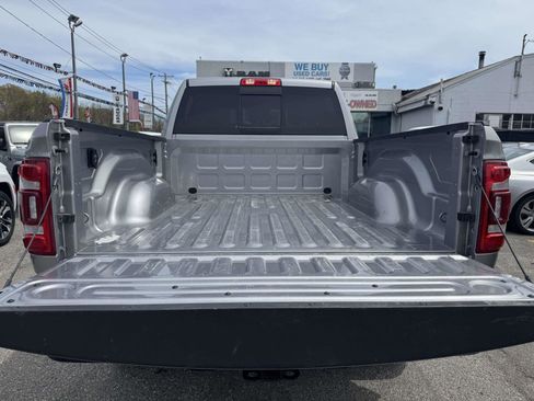 Used 2024 RAM 2500 Laramie w/ Safety Group AWD/4WD image 15