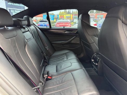 Used 2019 BMW M5 w/ Executive Package image 28