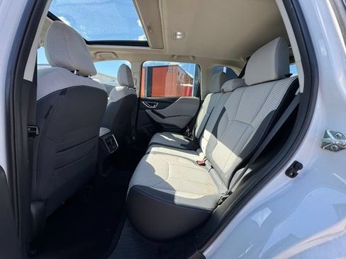 Used 2022 Subaru Forester Premium AWD/4WD image 13
