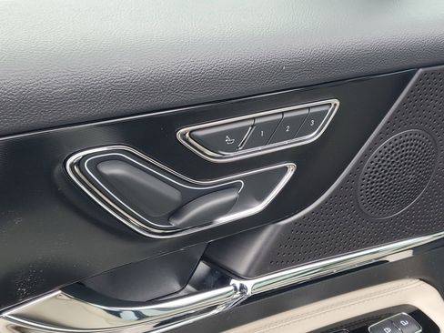 New 2026 Lincoln Corsair Premiere image 9