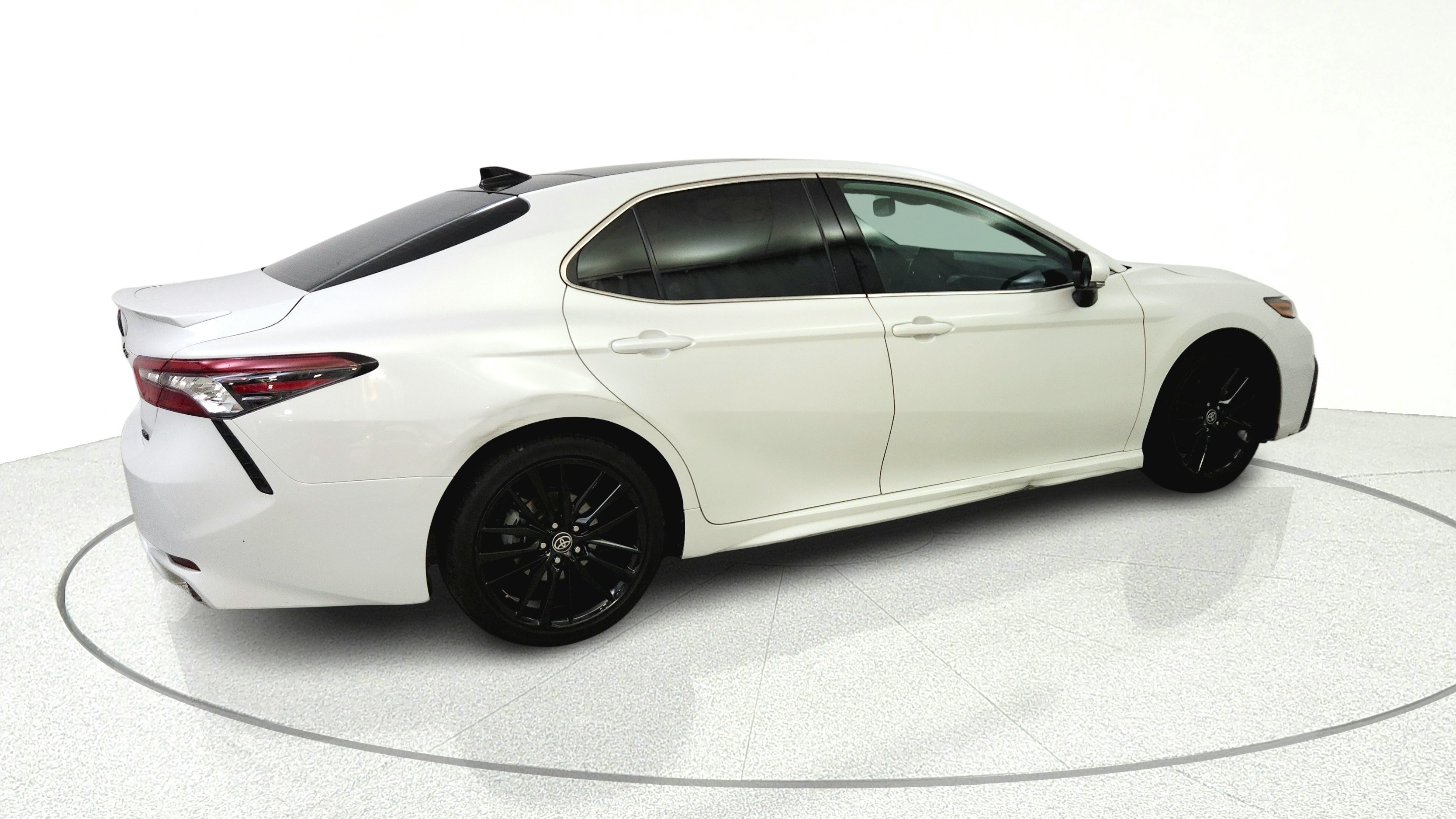 Used 2023 Toyota Camry XSE w/ Cold Weather Package FWD image 7
