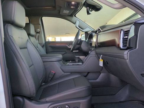 New 2026 GMC Sierra 1500 Denali w/ Technology Package AWD/4WD image 33