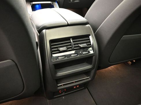 Used 2025 BMW X5 xDrive50e image 21