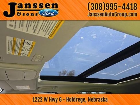 Used 2025 Ford Expedition Active AWD/4WD image 9
