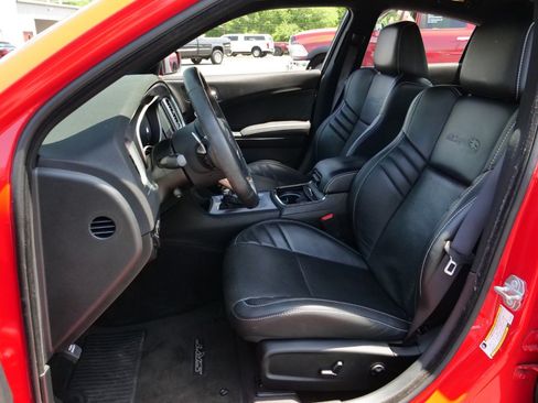 Used 2018 Dodge Charger SRT Hellcat RWD image 3
