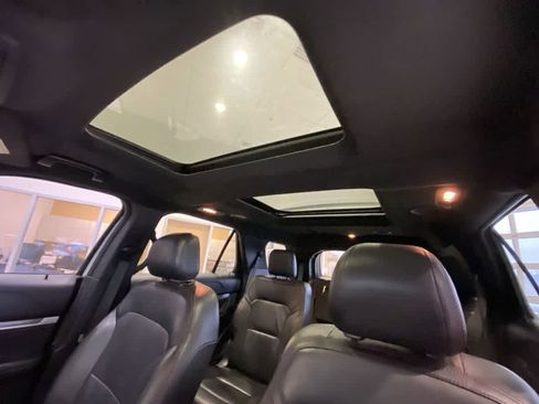 Used 2016 Ford Explorer Sport w/ Equipment Group 401A image 24