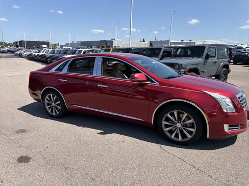 Used 2013 Cadillac XTS Luxury w/ Driver Awareness Package FWD image 13
