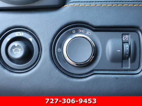 Used 2020 Lotus Evora image 16