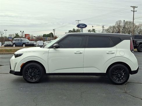 Used 2025 Kia Soul S image 4