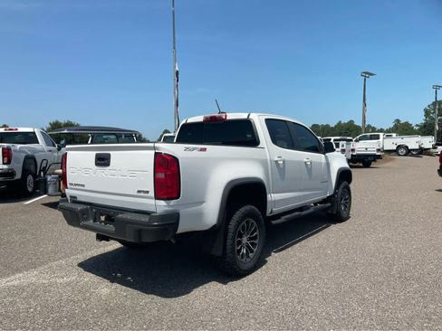 Used 2022 Chevrolet Colorado ZR2 AWD/4WD image 5