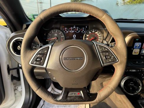 Used 2018 Chevrolet Camaro ZL1 RWD image 15