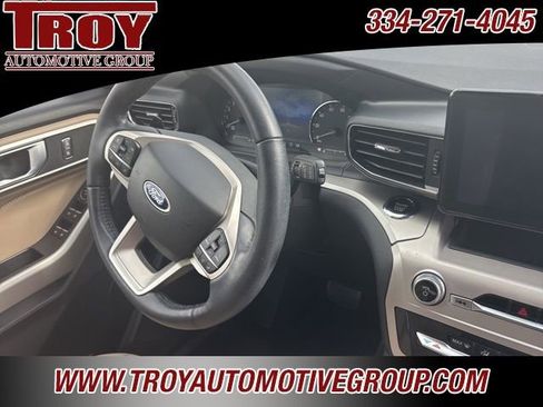 Used 2020 Ford Explorer XLT w/ Equipment Group 202A image 28