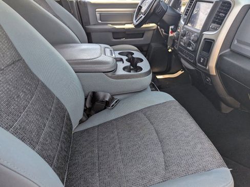 Used 2020 RAM 1500 Classic SLT w/ Luxury Group image 12