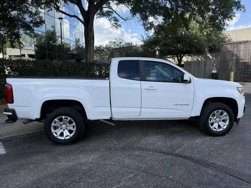 Used 2022 Chevrolet Colorado LT w/ Fleet Safety Package image 8