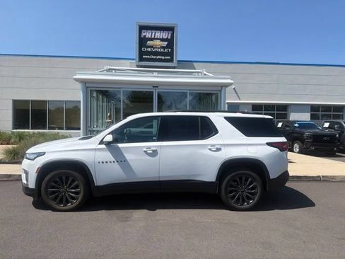 Used 2023 Chevrolet Traverse RS w/ LPO, Floor Liner Package AWD/4WD image 1