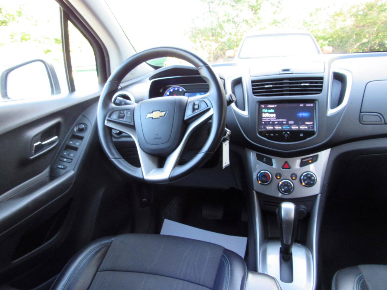 Used 2016 Chevrolet Trax LT w/ LT Convenience Package AWD/4WD image 8