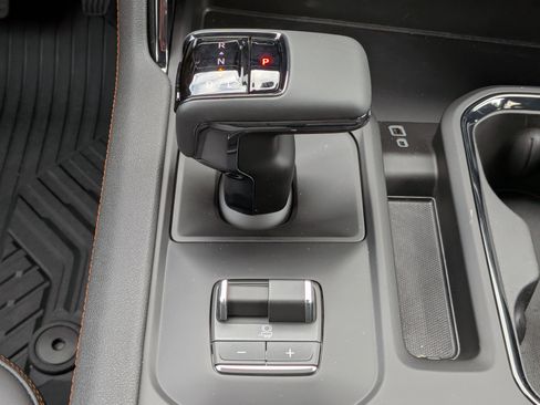 New 2026 GMC Sierra 1500 AT4 w/ AT4 Premium Package AWD/4WD image 20
