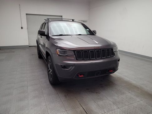 Used 2019 Jeep Grand Cherokee Trailhawk w/ Trailhawk Luxury Group AWD/4WD image 14
