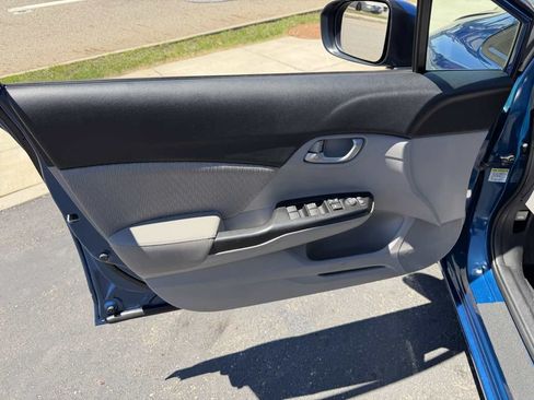 Used 2015 Honda Civic LX image 11