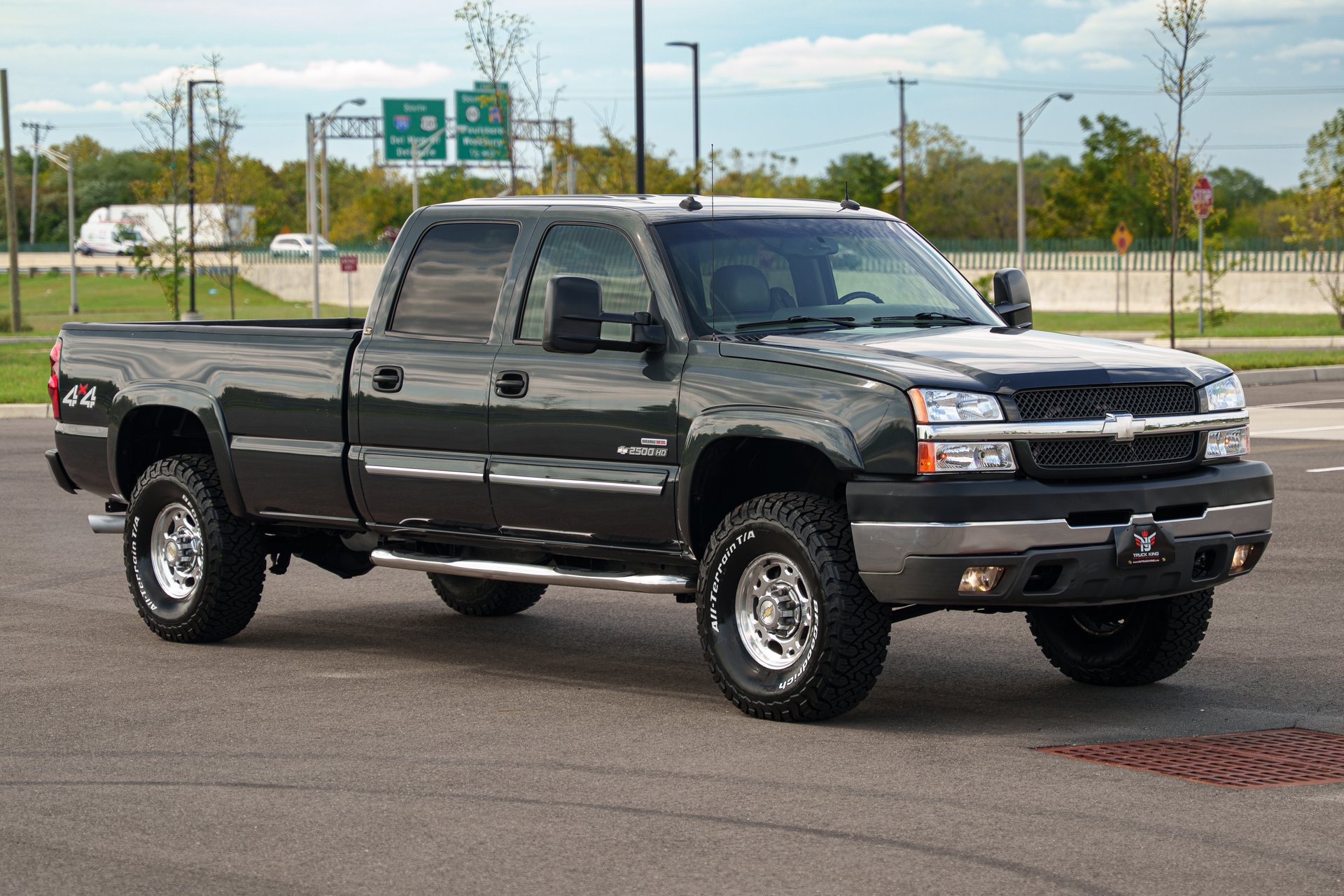 Used 2003 Chevrolet Silverado 2500 LT AWD/4WD image 2