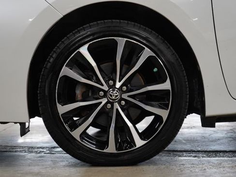 Used 2017 Toyota Corolla SE w/ Carpet Mat Package (TMS) FWD image 31